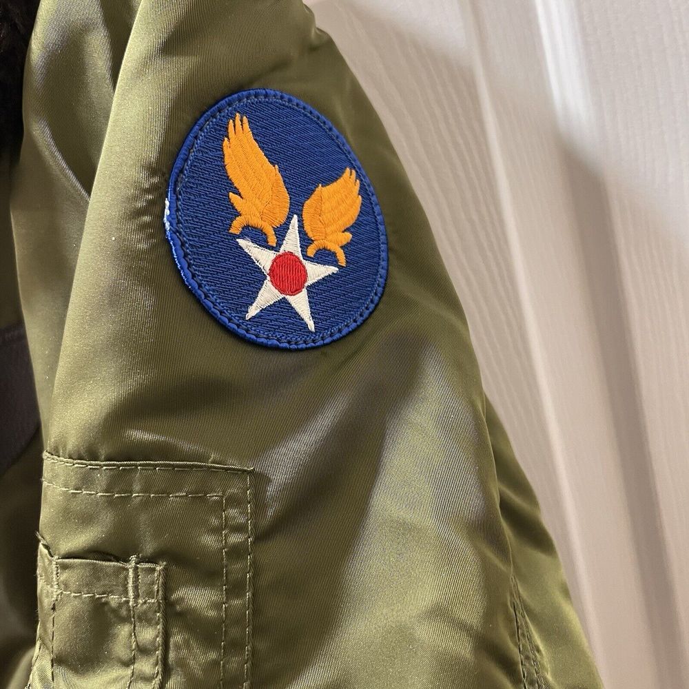 Avirex Vintage Type B-15 Flight Jacket Authentic Aviator LTD Flight Mens‎ SZ LRG - Picture 4 of 16